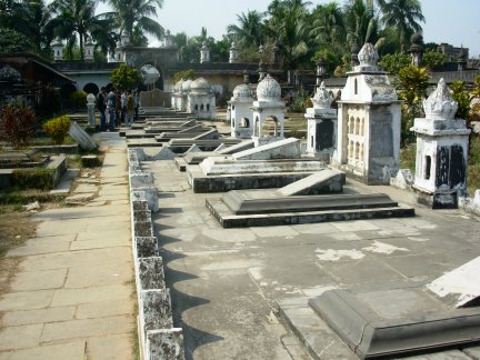 Jafarganj cemetery in murshidabad