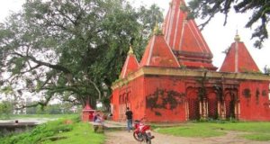 historic-rajbari-temple