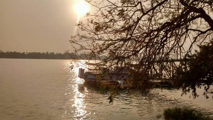 gandhi ghat barrackpore at5 the time of sunset