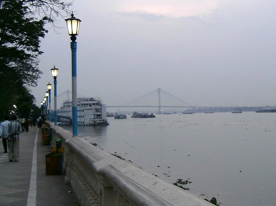 View of Vidyasagar setu from Millenium Park
