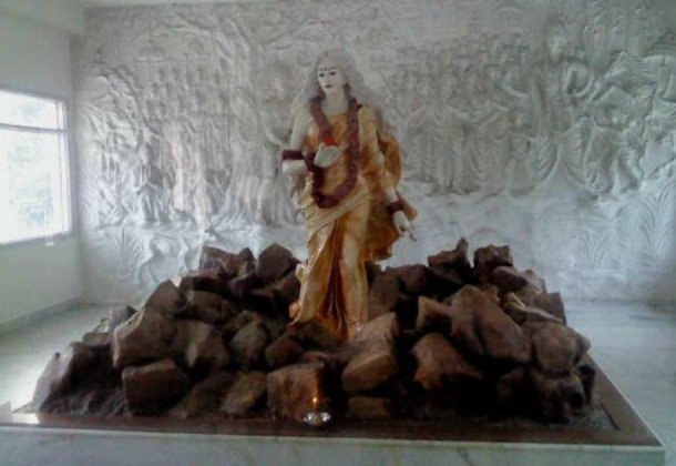 sri-sita-samahit-sthal-sitamarhi-temple