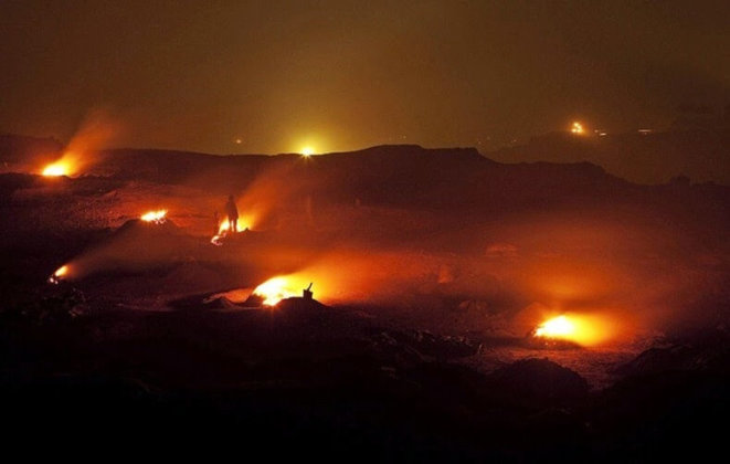 The Coal Fires of Jharia - Night view