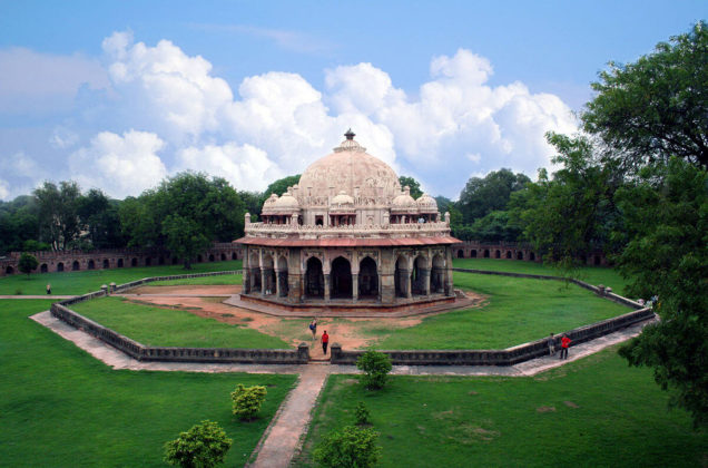 Isa_Khan_Niyazi'_Tomb_India