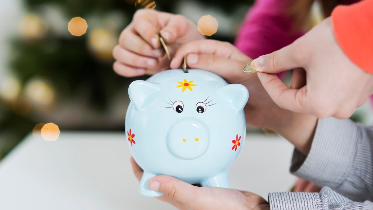 9 Finance Management Tips During Christmas For Avoiding Crisis